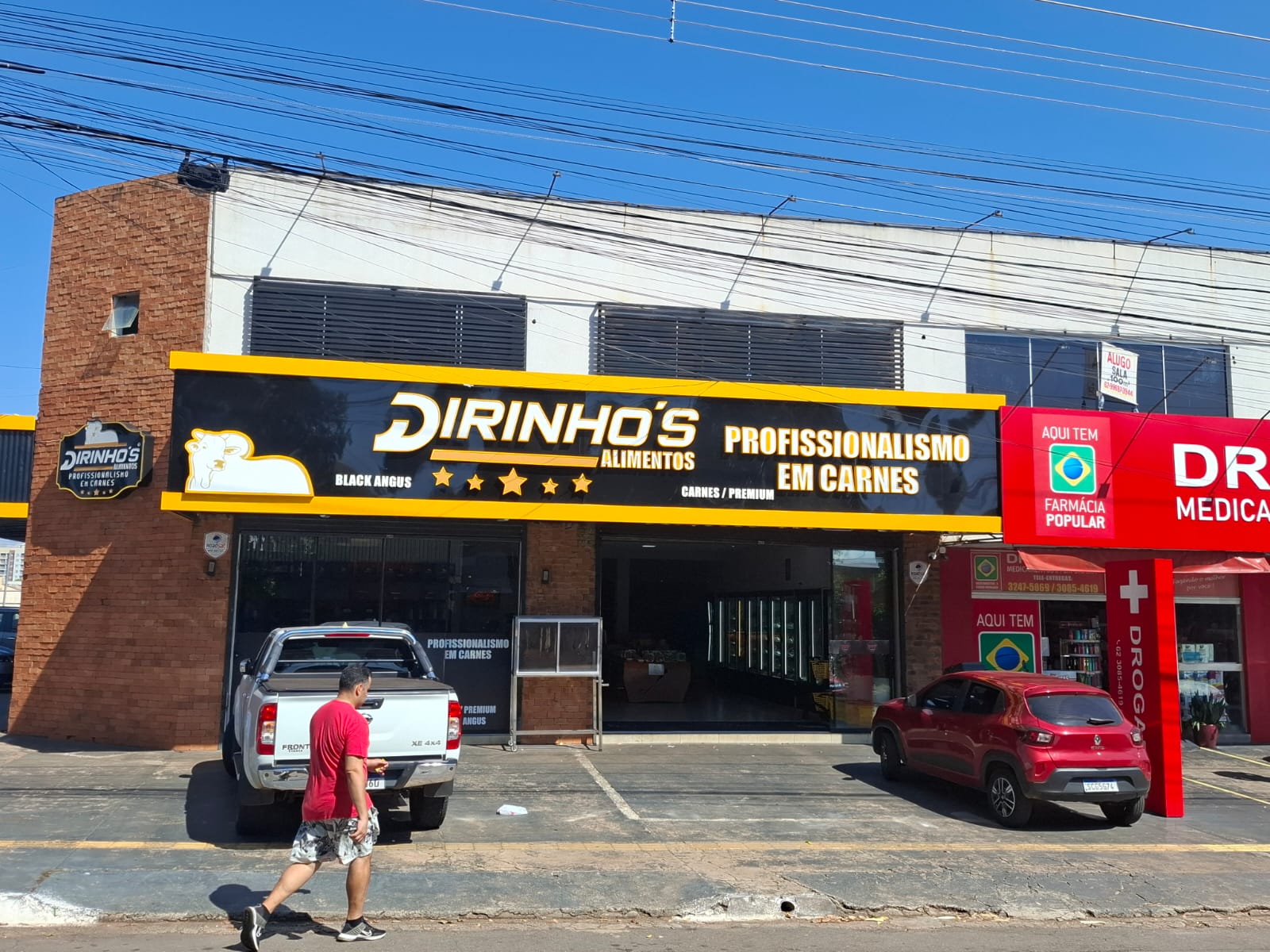 Fachada comercial realizada pela Sousa Reis Comunicação Visual em Goiânia