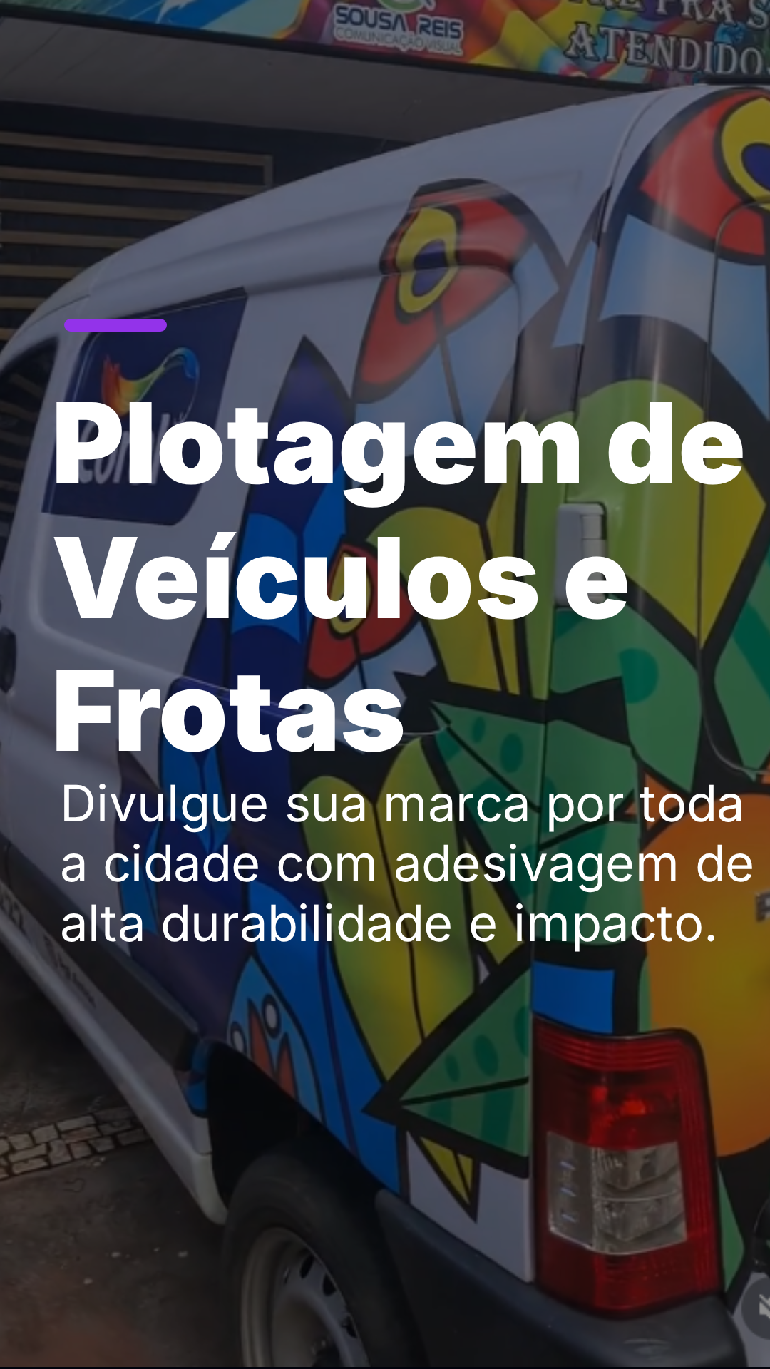 Plotagem de veículo realizada pela Sousa Reis Comunicação Visual em Goiânia